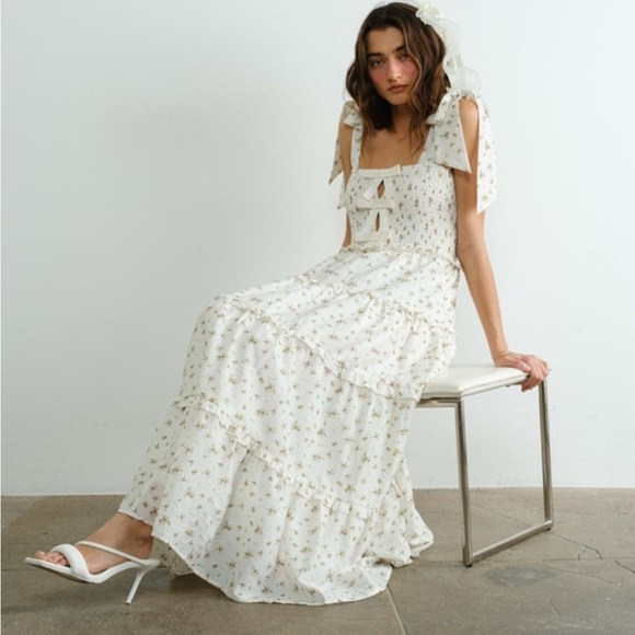 Floral Cream Maxi Dress - Picture 6 of 6